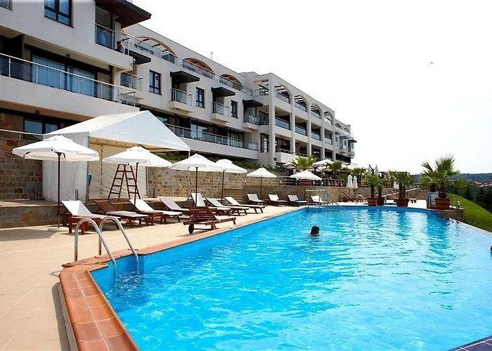 Hotell Ofir 4*